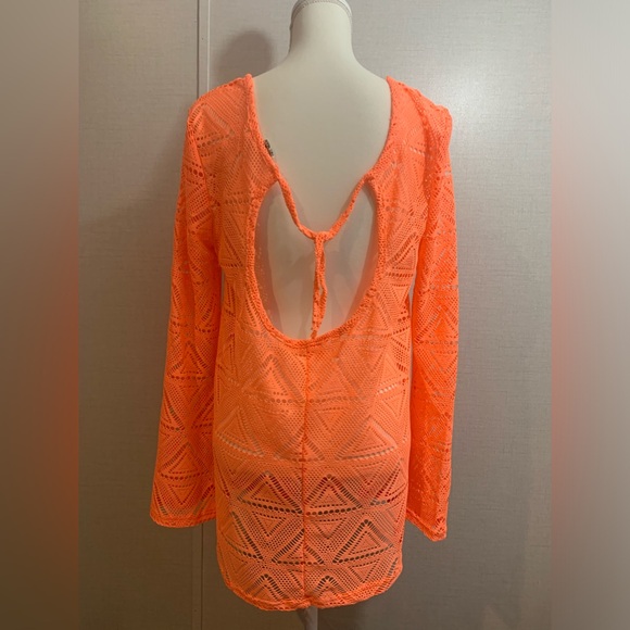 Bathing suit coverup - Picture 2 of 4